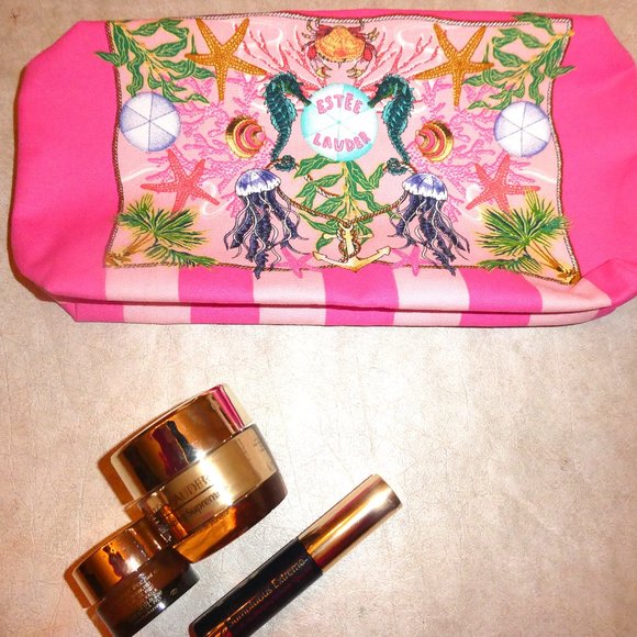 ESTEE LAUDER COSMETIC BAG PLUS REVITALIZING SUPREME + - Picture 1 of 3